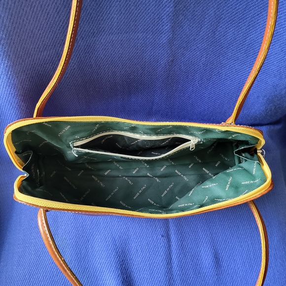 Vera Pelle Tan Leather Shoulder Bag - Picture 9 of 12